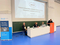 Zdjęcie 1 przedstawia pięciu prelegentów Konferencji European University Association siedzących za białym stołem prezydialnym. Jeden z prelegentów przemawia. Za nimi na ścianie wyświetlona jest prezentacja.